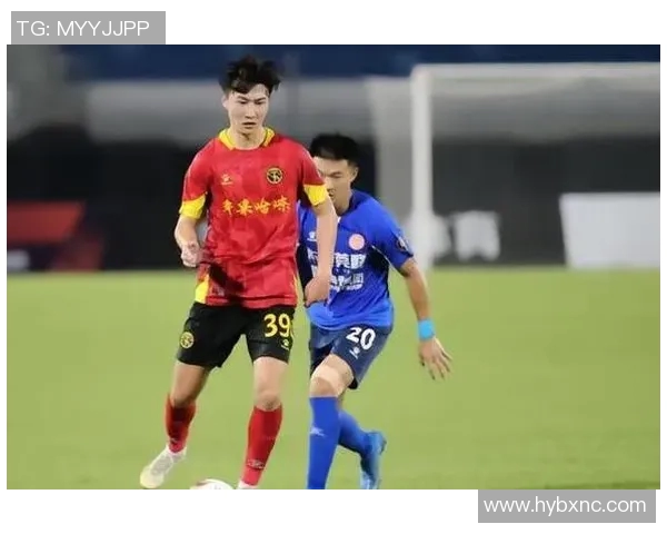 前锋足球明星同框合影展现激情与荣耀的瞬间